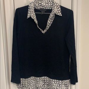 black/white sweater/built-in shell. Long sleeve.